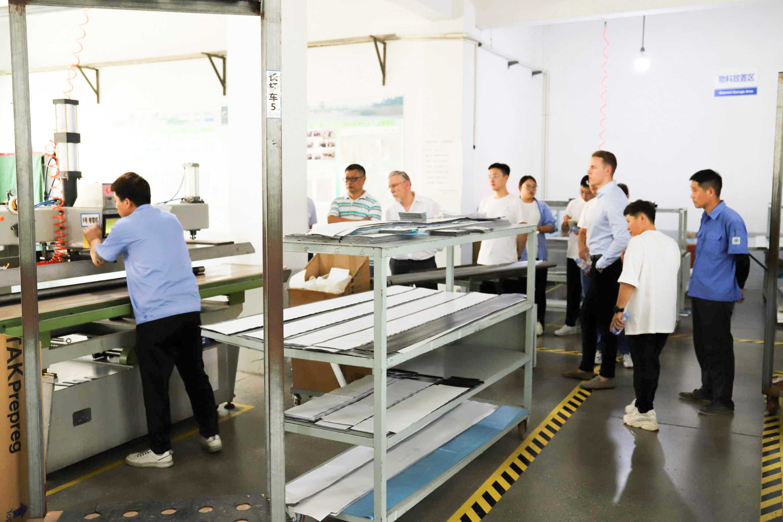 Un socio alemán de larga data visita nuestra fábrica en China para fortalecer los lazos comerciales